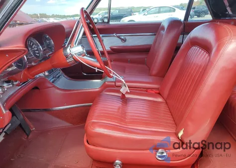 1962 Ford Thunderbir из США, поврежденный, VIN 2Y89Z151925